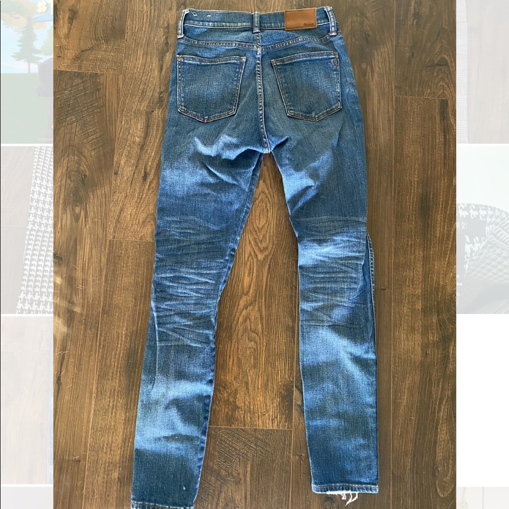 Madewell High Riser 9” jeans! - Picture 3 of 3